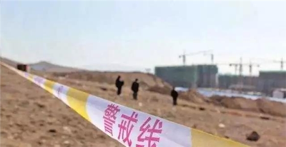青島地鐵坍塌事故現(xiàn)場圖
