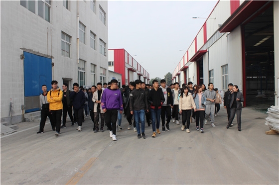 山東農(nóng)業(yè)大學(xué)土木工程專業(yè)師生來(lái)泰信股份參觀學(xué)習(xí)6