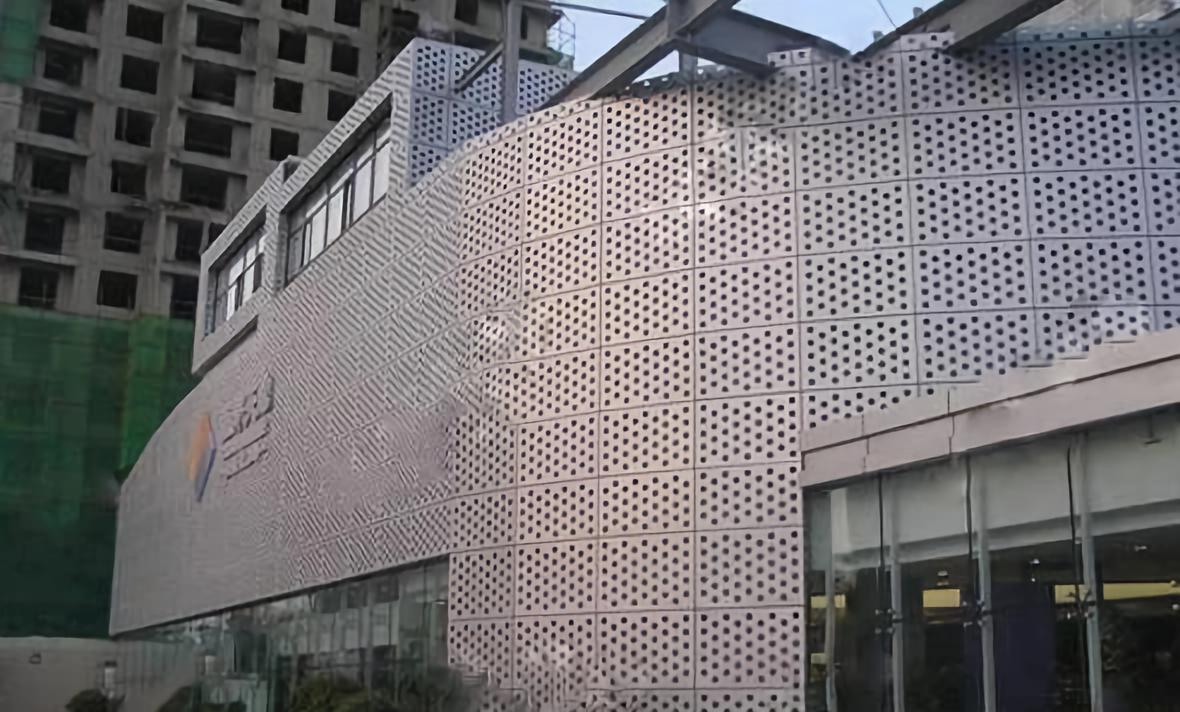 鏤空雕花鋁單板5
