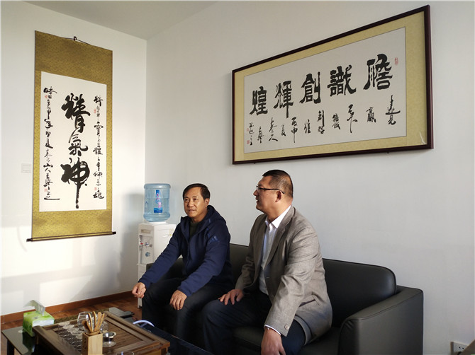 中國幕墻協(xié)會領(lǐng)導(dǎo)蒞臨泰信創(chuàng)建（北京）工程科學(xué)研究院視察指導(dǎo)1